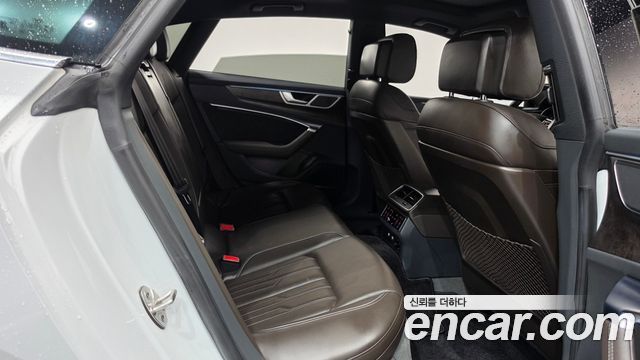 Audi A7 (4K) 55 TFSI Quattro Premium 2020 — фото 11