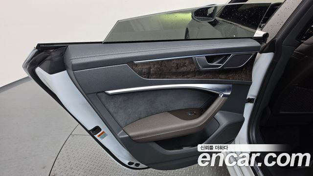 Audi A7 (4K) 55 TFSI Quattro Premium 2020 — фото 25