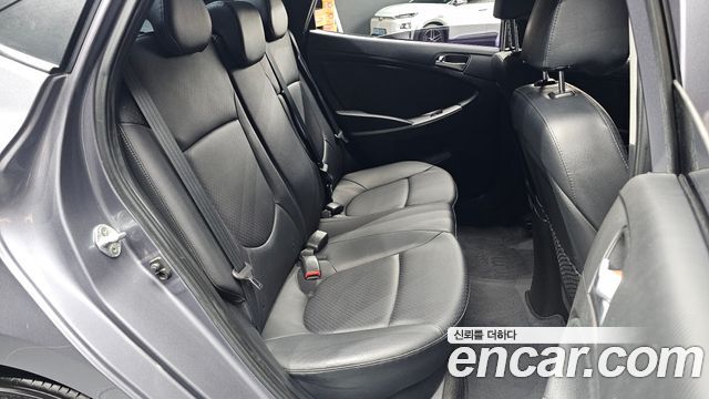 Hyundai Accent (New) 1.4 VVT Premium 2016 — фото 11