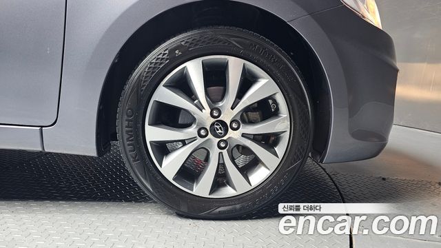 Hyundai Accent (New) 1.4 VVT Premium 2016 — фото 21