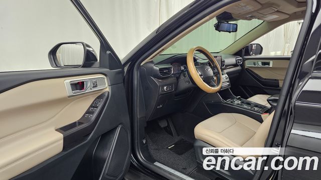 Ford Explorer (VI) 2.3 LimIted 4WD 2020 — фото 10