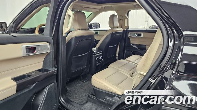 Ford Explorer (VI) 2.3 LimIted 4WD 2020 — фото 11