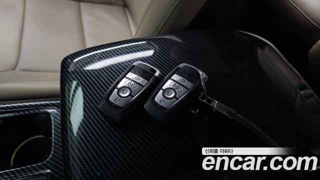 Ford Explorer (VI) 2.3 LimIted 4WD 2020 — фото 16