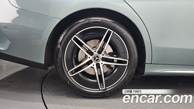 Mercedes-Benz E-Class (W214) E300 4MATIC AMG Line 2024 — фото 5