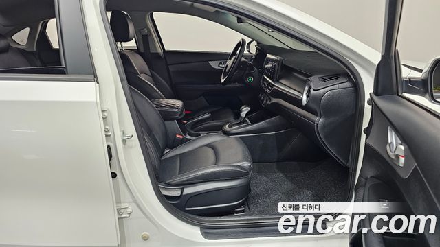 Kia K3 (II) 1.6 Trendy 2022 — фото 11