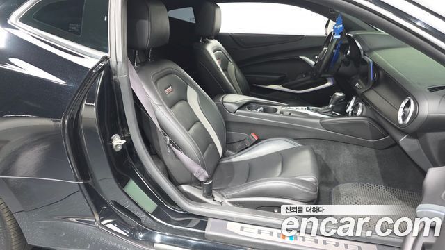 Chevrolet Camaro SS 6.2 V8 2017 — фото 11