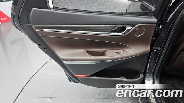 Hyundai Grandeur Hybrid (IG) Exclusive Special 2019 — фото 25