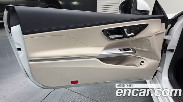Mercedes-Benz CLE-Class (C236) CLE200 Coupe 2025 — фото 24