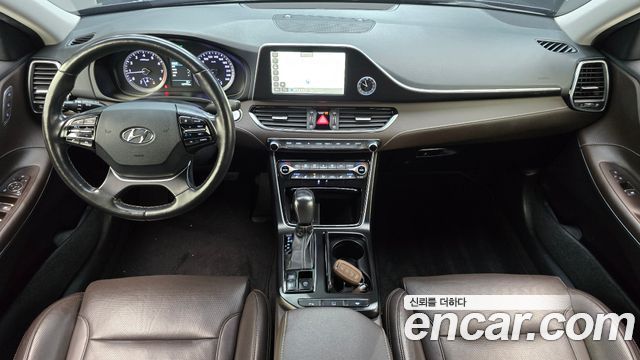 Hyundai Grandeur (IG) 3.0 Exclusive Special 2018 — фото 7
