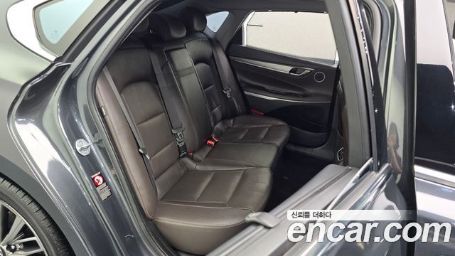 Hyundai Grandeur (IG) 3.0 Exclusive Special 2018 — фото 11