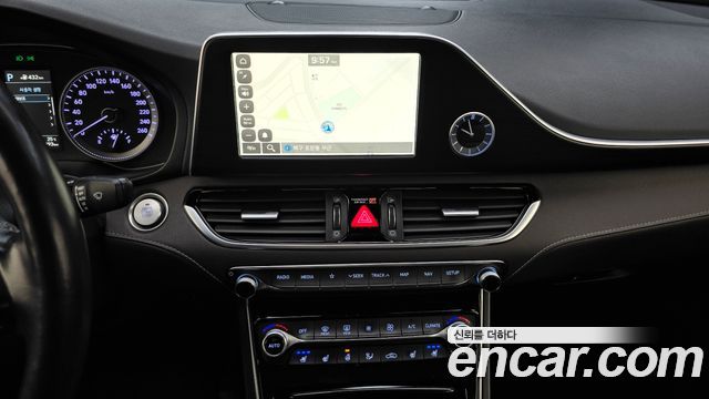 Hyundai Grandeur (IG) 3.0 Exclusive Special 2018 — фото 14