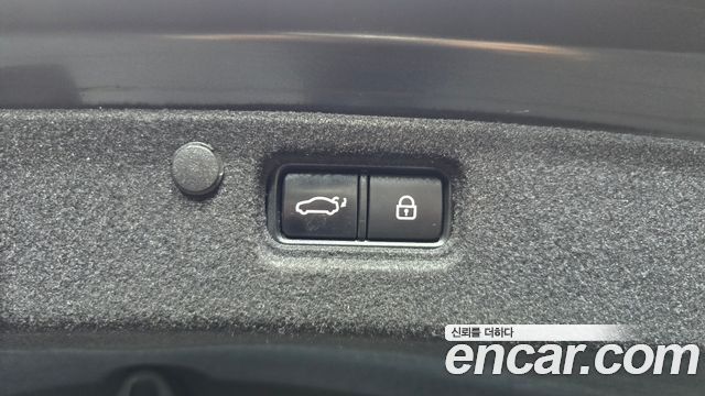 Hyundai Grandeur (IG) 3.0 Exclusive Special 2018 — фото 19