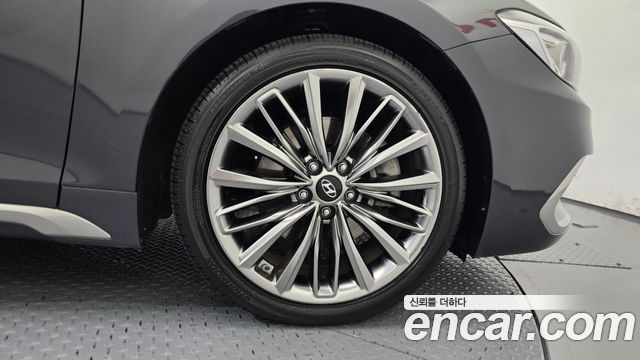 Hyundai Grandeur (IG) 3.0 Exclusive Special 2018 — фото 21