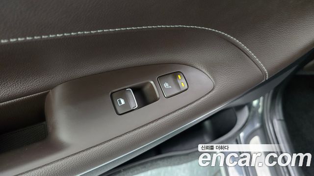 Hyundai Grandeur (IG) 3.0 Exclusive Special 2018 — фото 29