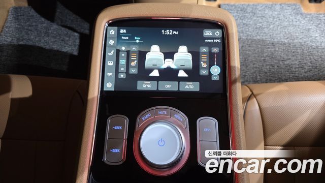 Genesis G90 (RS4) Gasoline 3.5 Turbo AWD 2022 — фото 30