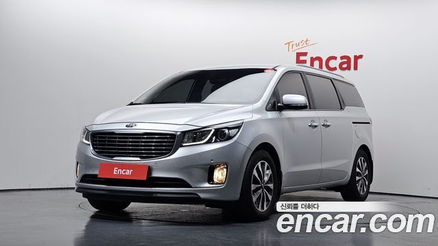 Kia Carnival 11-seater Prestige 2015 — фото 1