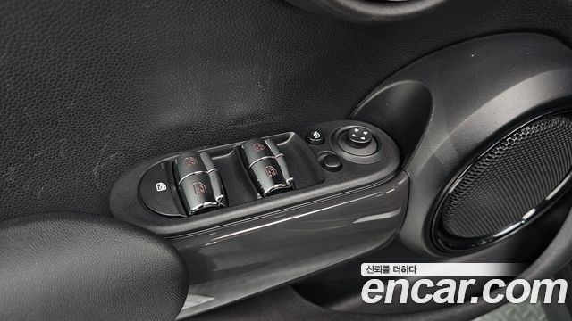MINI Cooper 5Door Standard 3rd 2019 — фото 29