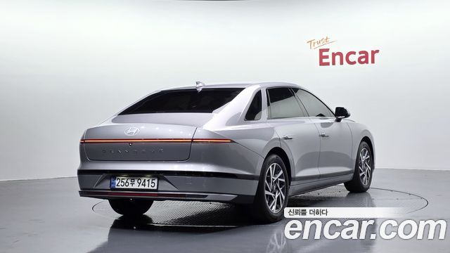 Hyundai Grandeur (GN7) 2,5 Gasoline 2WD Premium 2024 — фото 2