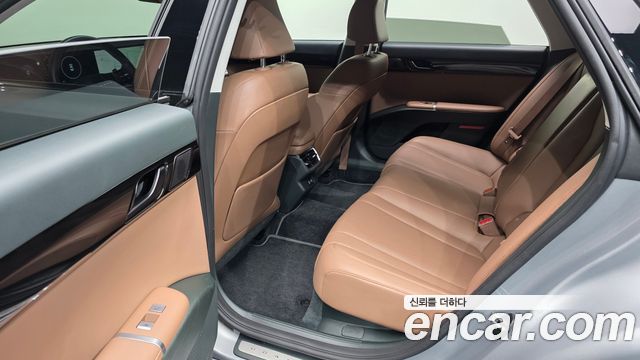 Hyundai Grandeur (GN7) 2,5 Gasoline 2WD Premium 2024 — фото 12
