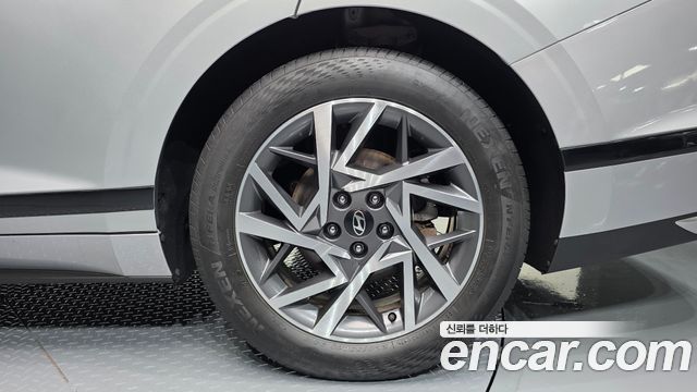 Hyundai Grandeur (GN7) 2,5 Gasoline 2WD Premium 2024 — фото 21