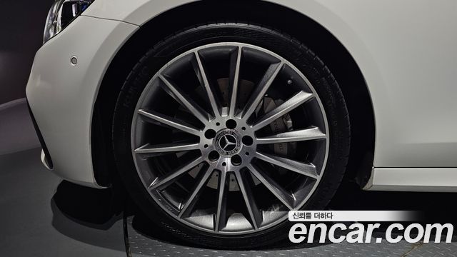 Mercedes-Benz E-Class (W213) E350 4MATIC AMG Line 2022 — фото 5