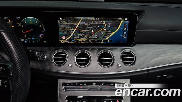 Mercedes-Benz E-Class (W213) E350 4MATIC AMG Line 2022 — фото 14