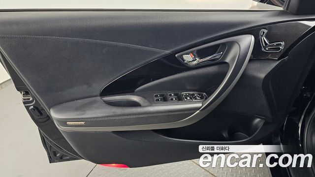 Hyundai Grandeur (HG) LPG HG300 Executive 2012 — фото 24
