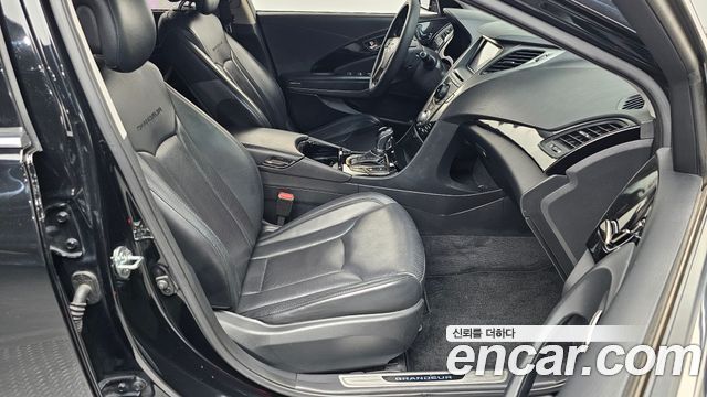 Hyundai Grandeur (HG) LPG HG300 Executive 2012 — фото 26
