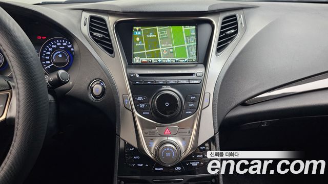 Hyundai Grandeur (HG) LPG HG300 Executive 2012 — фото 29