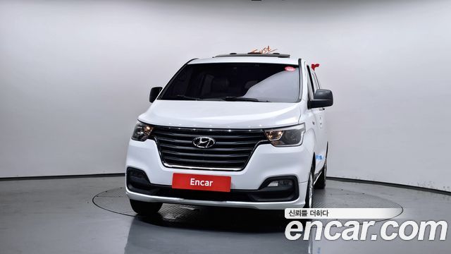 Hyundai Grand Starex Wagon 11-Seater Modern 2019 — фото 3