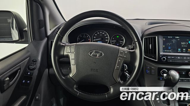 Hyundai Grand Starex Wagon 11-Seater Modern 2019 — фото 13