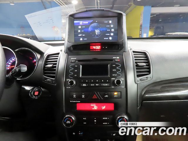 Kia Sorento R Diesel 2.0 2WD TLX High-Deluxe 2012 — фото 16