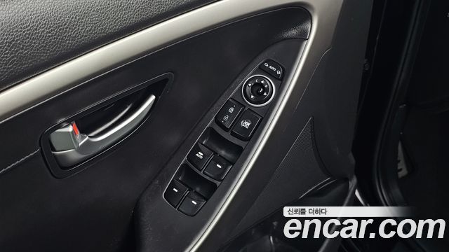 Hyundai i30 (New) 1.6 GDI Extreme 2012 — фото 16