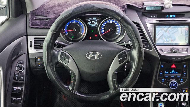 Hyundai Avante 1.6 GDi Smart Standard 2015 — фото 13