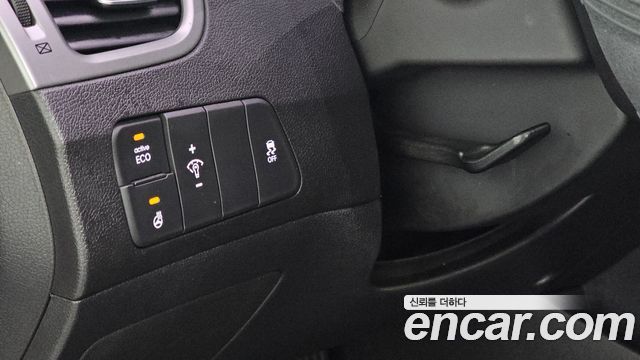 Hyundai Avante 1.6 GDi Smart Standard 2015 — фото 18