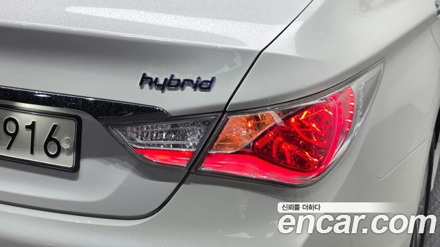 Hyundai Sonata Hybrid 2.0 Modern 2014 — фото 23