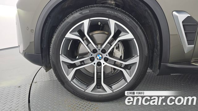 BMW X5 (G05) xDrive 40i xLine 2024 — фото 5