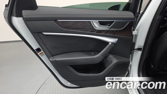 Audi A6 (C8) 40 TDI Premium 2020 — фото 25