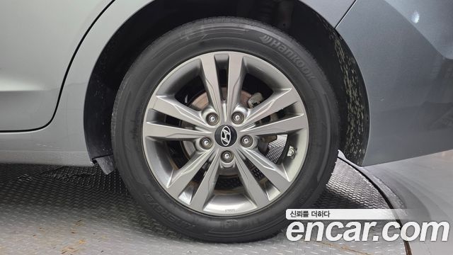 Hyundai Avante (AD) 1.6 GDI Modern 2016 — фото 21