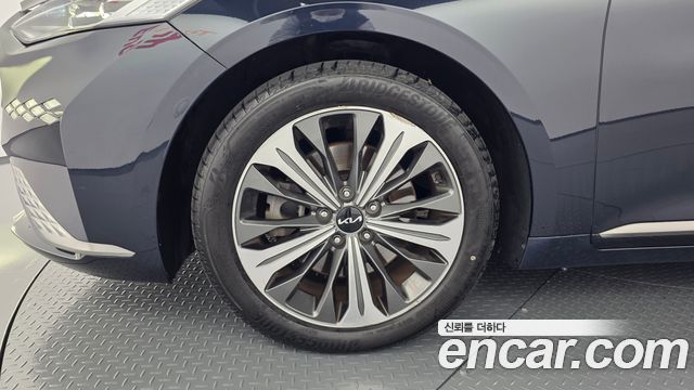 Kia K8 2.5 Gasoline 2WD Signature 2022 — фото 5