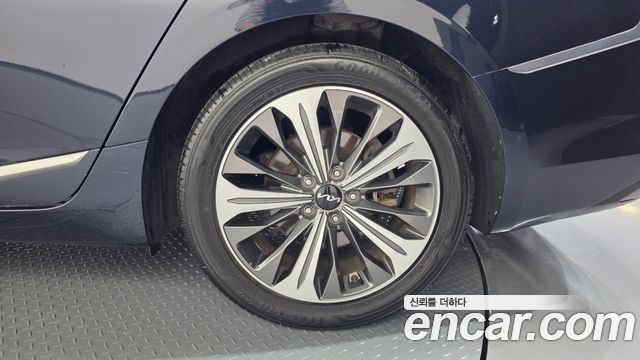 Kia K8 2.5 Gasoline 2WD Signature 2022 — фото 21