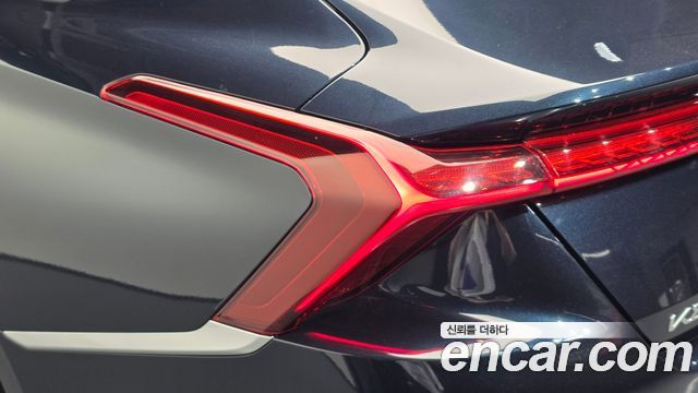 Kia K8 2.5 Gasoline 2WD Signature 2022 — фото 23