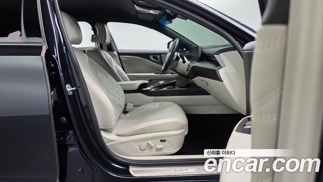 Kia K8 2.5 Gasoline 2WD Signature 2022 — фото 26