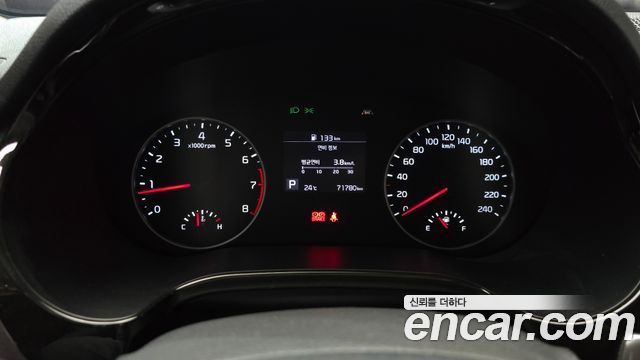 Kia Seltos Gasoline 1.6 Turbo 2WD Signature 2022 — фото 8