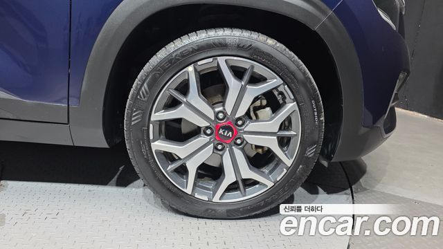 Kia Seltos Gasoline 1.6 Turbo 2WD Signature 2022 — фото 21
