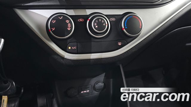 Kia Morning Deluxe Trendy 2015 — фото 18