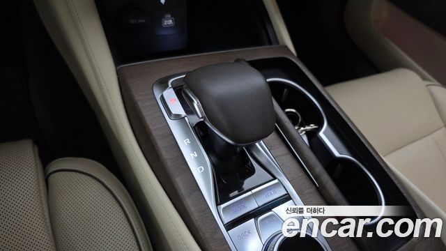 Kia K9 3.8 GDI AWD PlatinumⅢ 2019 — фото 9