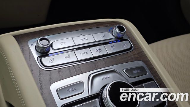 Kia K9 3.8 GDI AWD PlatinumⅢ 2019 — фото 22