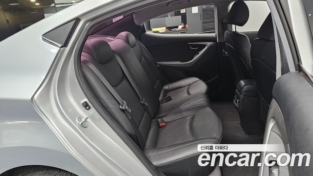 Hyundai Avante 1.6 GDi Smart Standard 2014 — фото 11
