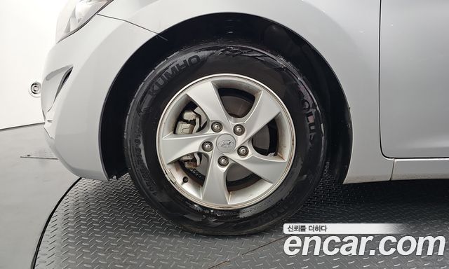 Hyundai Avante 1.6 GDi Smart Standard 2014 — фото 30